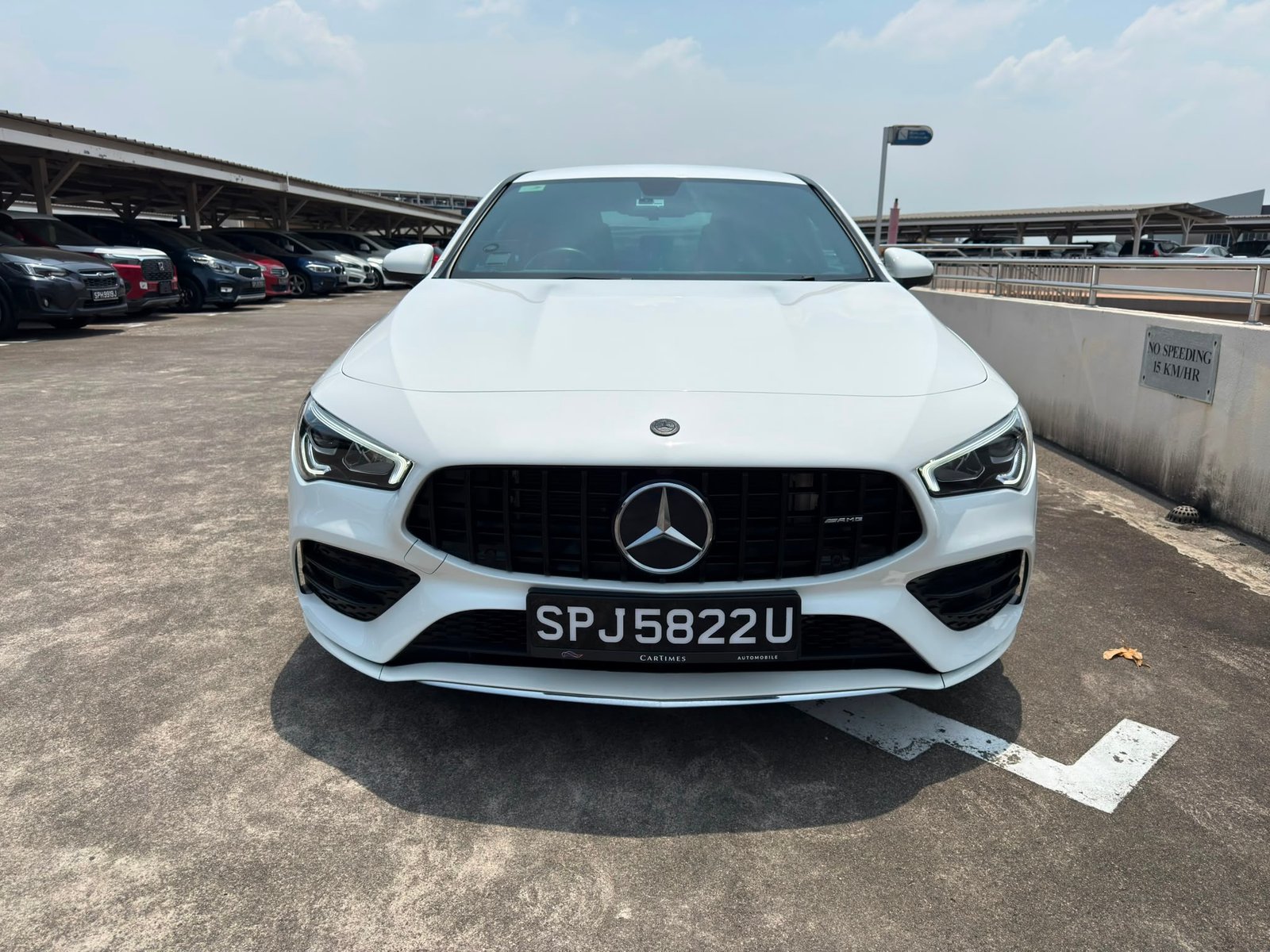 Mercedes-Benz CLA180 Coupe AMG Line photo 3